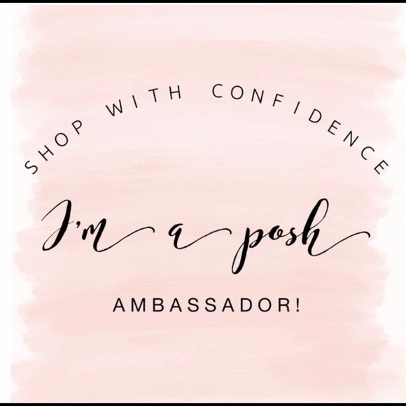 Meet your Posher, Andrea - Picture 3 of 3